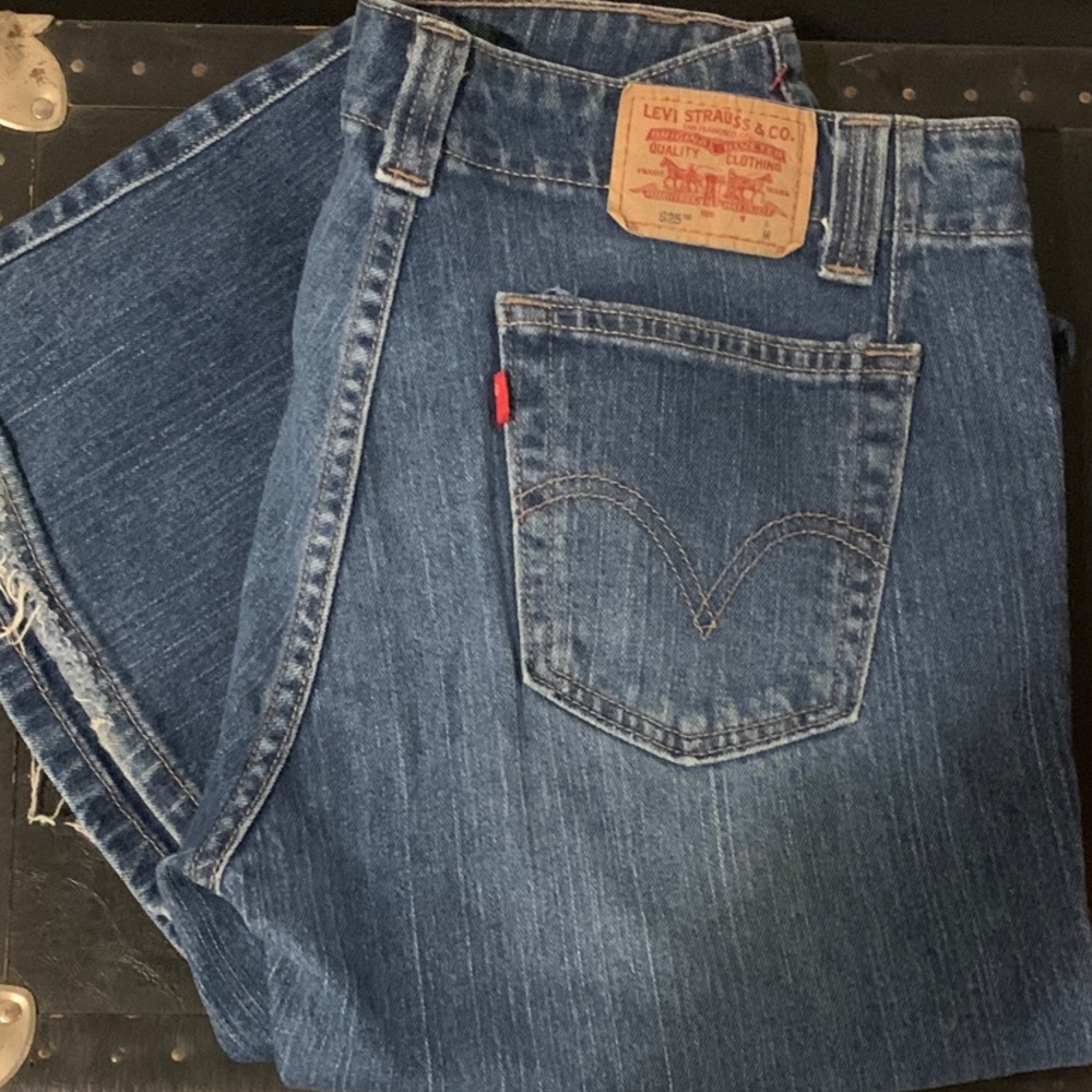Levi's Women's Boot Cut Jeans in Classic Blue